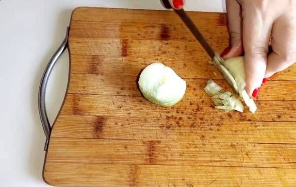 Низкокалорийный салат с крабовыми палочками