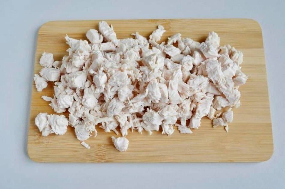 Низкокалорийный салат с куриной грудкой