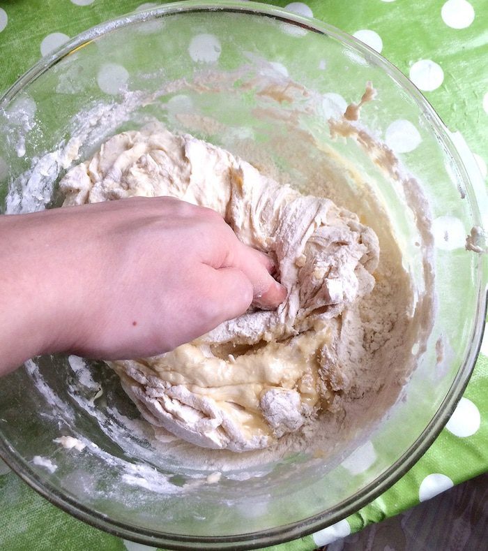 Багет с хрустящей корочкой в духовке