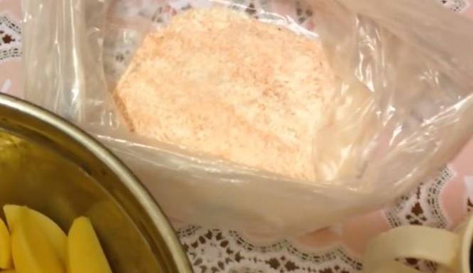 Картошка по-деревенски без кожуры с хрустящей корочкой в духовке