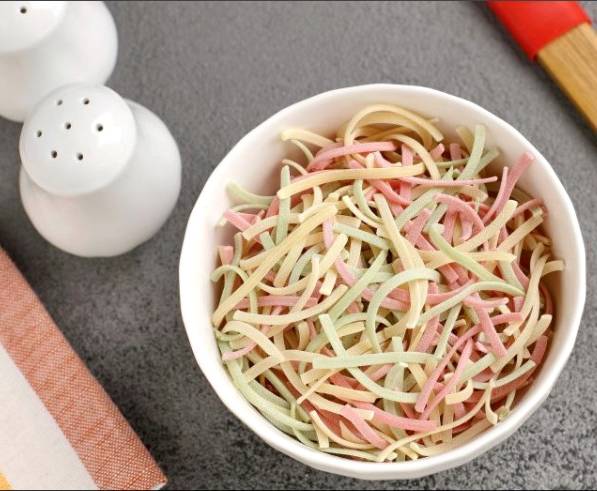 Кудрявый суп с яйцом и курицей