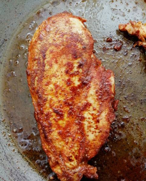 Сливочный суп с курицей и макаронами