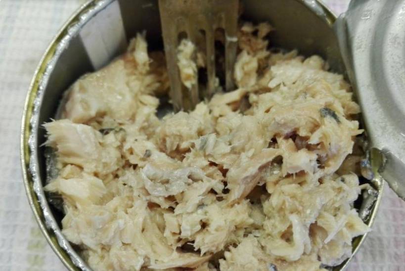 Рыбный суп из консервов горбуши с картошкой и рисом