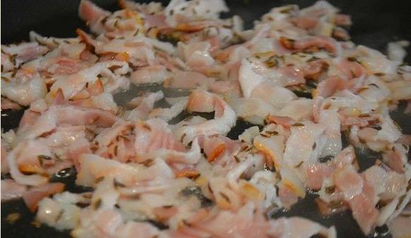 Суп с беконом и картофелем