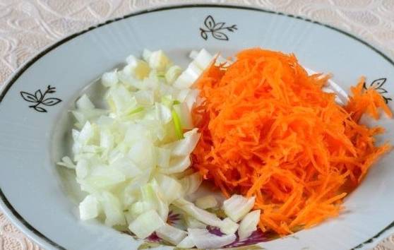 Суп на курином бульоне с вермишелью и картошкой