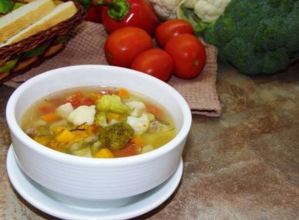 Овощной суп с брокколи и цветной капустой