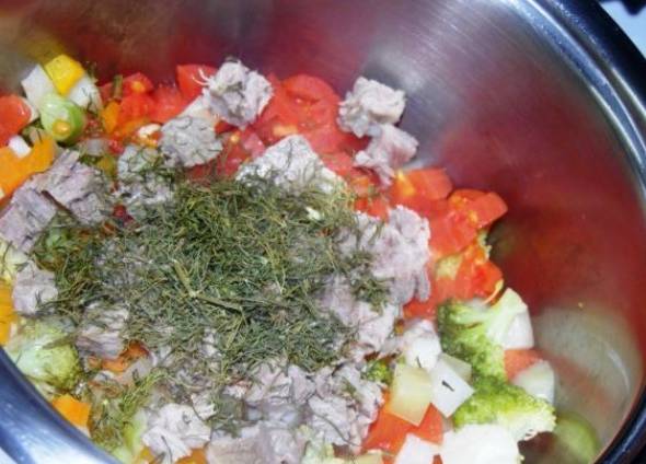 Овощной суп с брокколи и цветной капустой