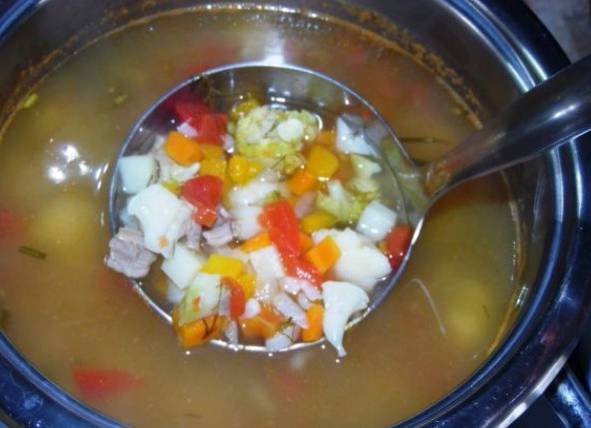 Овощной суп с брокколи и цветной капустой