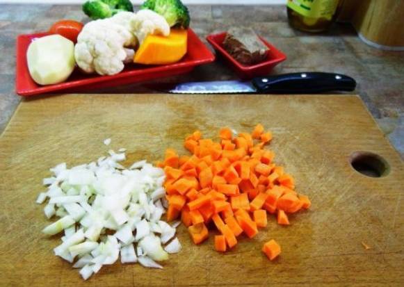 Овощной суп с брокколи и цветной капустой