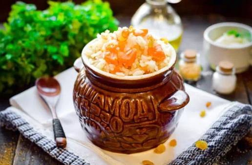 Рисовая каша в горшочке в духовке