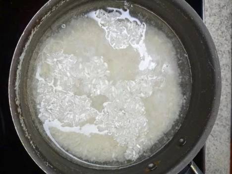 Рисовая каша на миндальном молоке