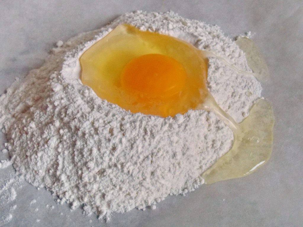 Куриный суп с домашней лапшой и картошкой