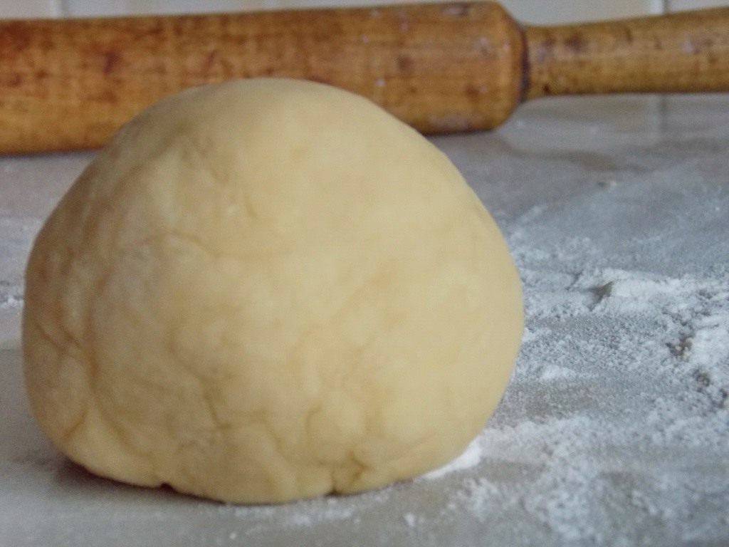 Куриный суп с домашней лапшой и картошкой