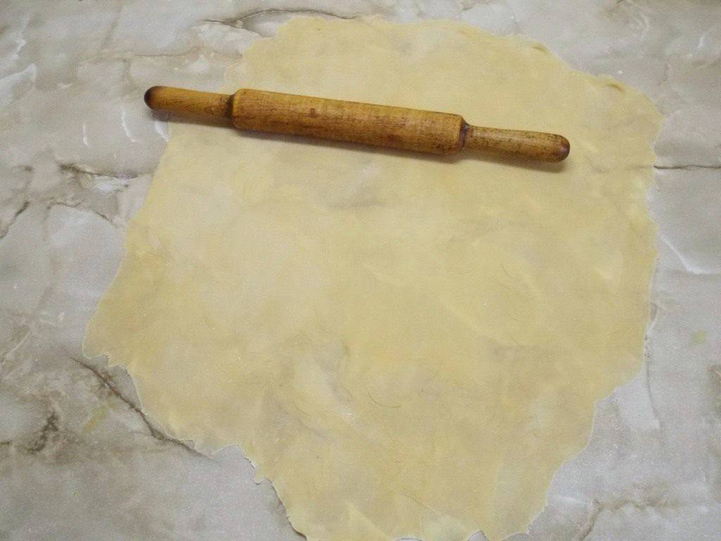 Куриный суп с домашней лапшой и картошкой
