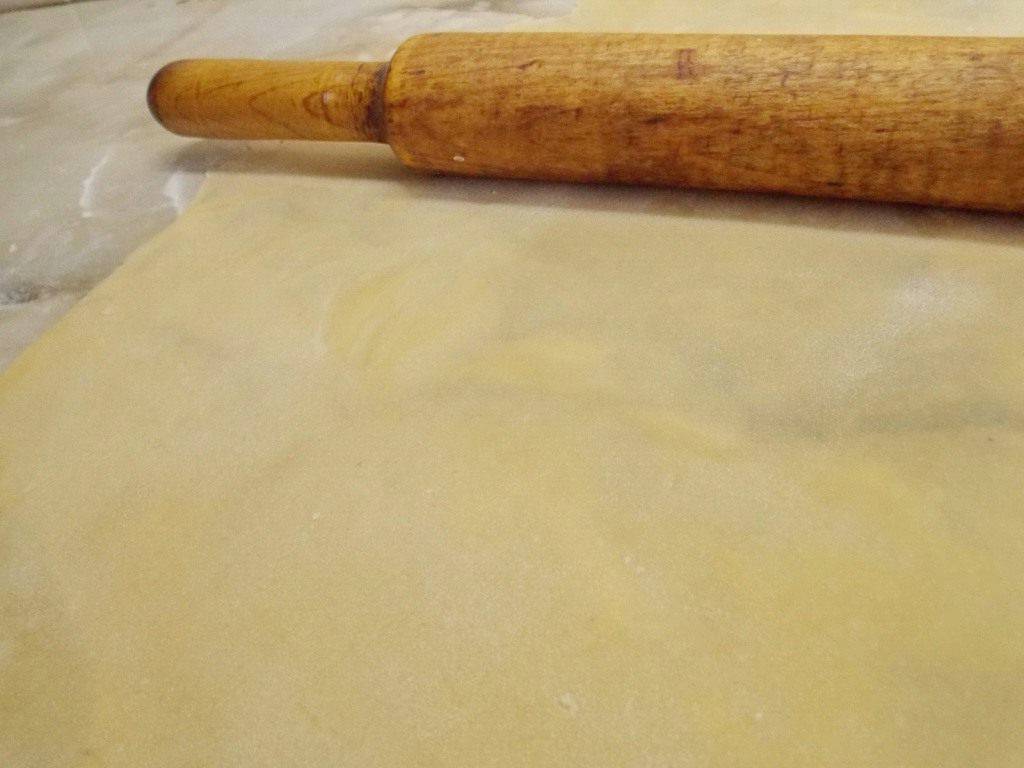 Куриный суп с домашней лапшой и картошкой