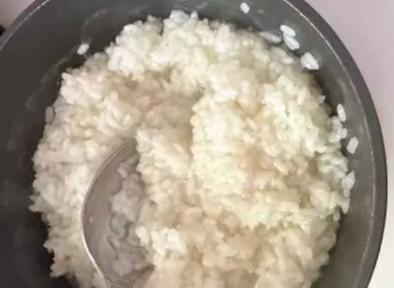 Рисовая каша на сгущенном молоке