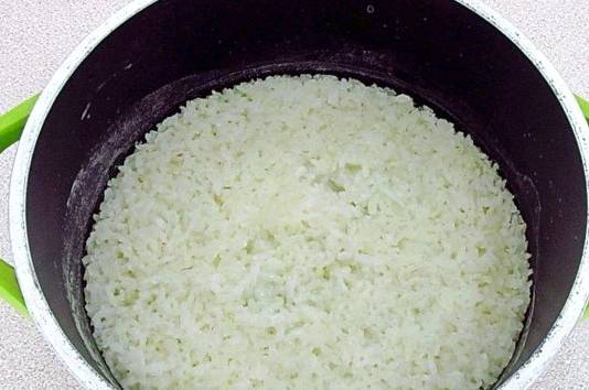 Рисовая каша на воде для ребенка