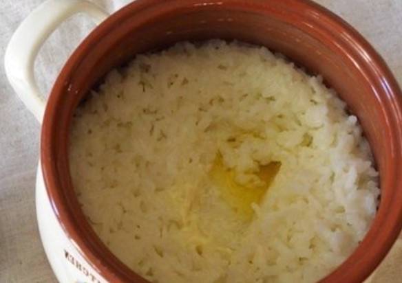 Рисовая каша на молоке в горшочке в духовке