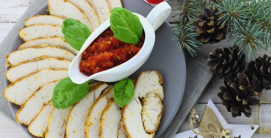 Буженина из куриной грудки в духовке