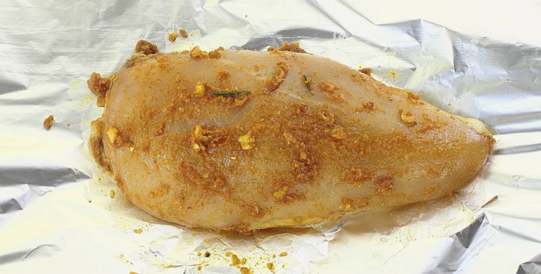 Буженина из куриной грудки в духовке