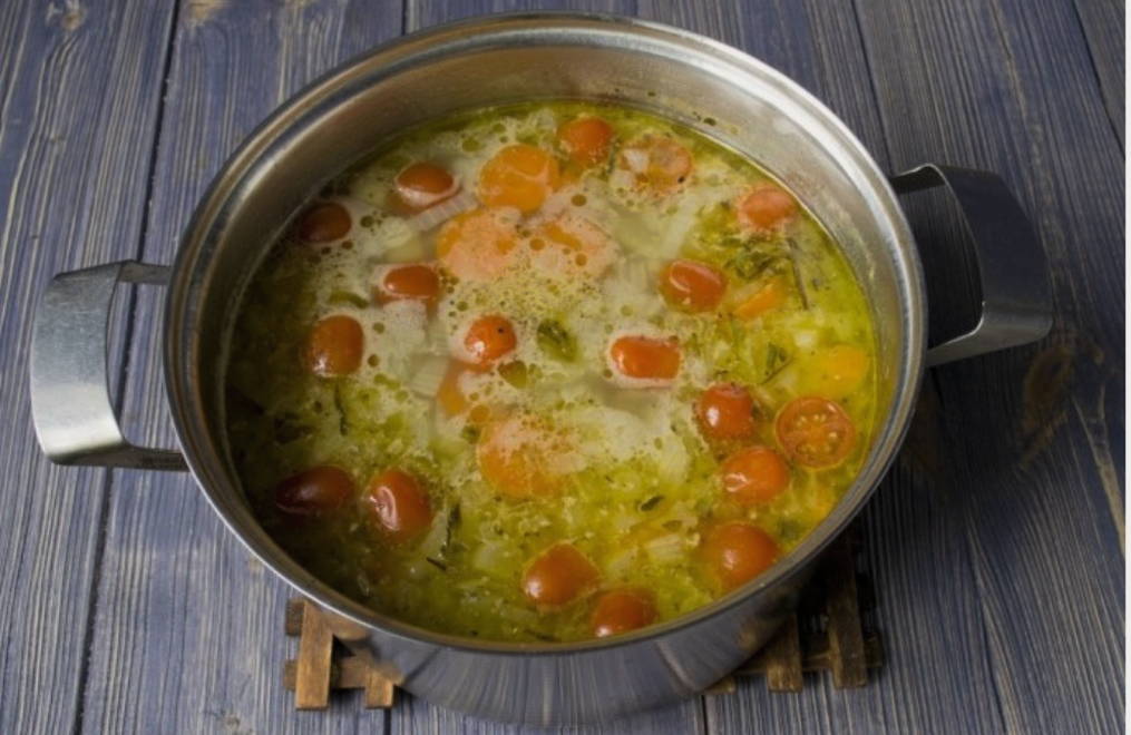 Суп из трески с картофелем и овощами