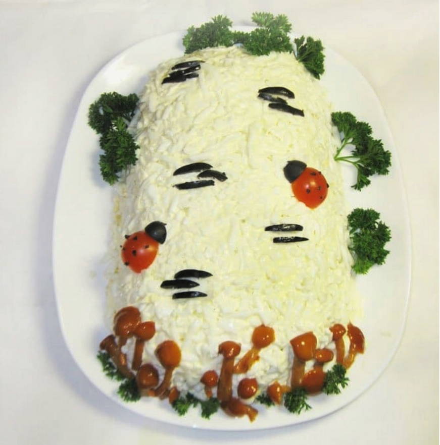 Салат «Белая берёза» с курицей и яблоком