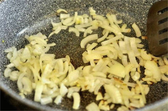 Суп с крапивой и клецками