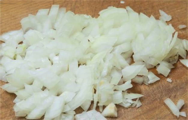 Салат «Грибная поляна» с опятами и корейской морковью