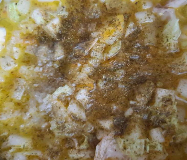 Суп с курицей и пекинской капустой