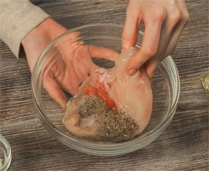 Домашняя буженина из куриного филе в духовке