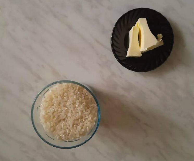 Жидкая рисовая каша на воде