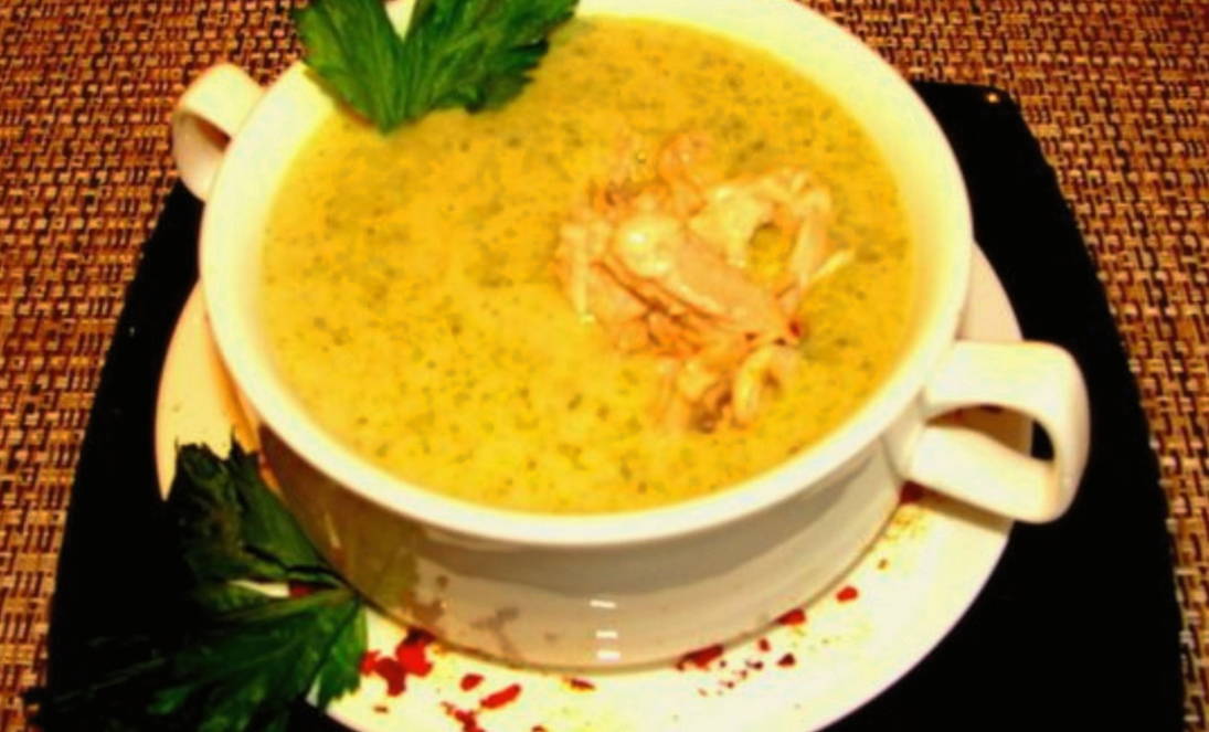 Суп-пюре с брокколи и курицей