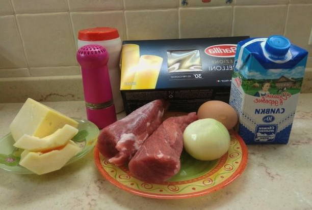 Каннеллони с фаршем со сливками и сыром в духовке
