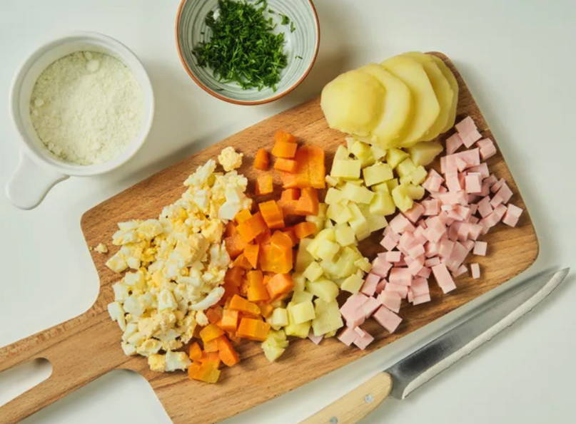 Салат «Грибная поляна» с ветчиной