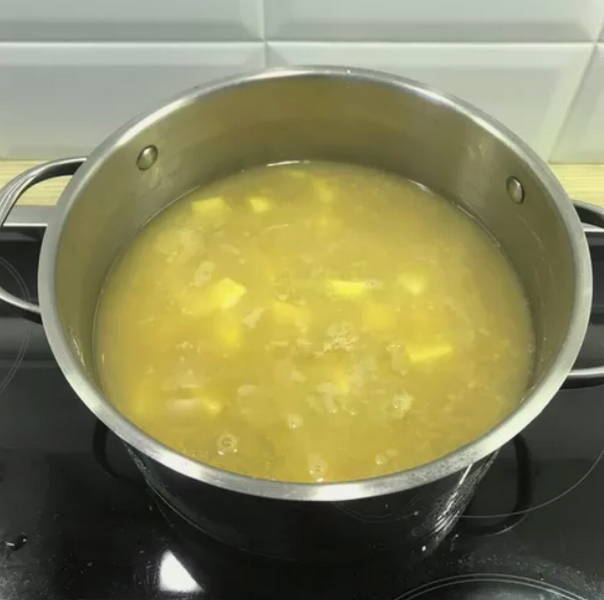 Суп с зеленой чечевицей и картофелем