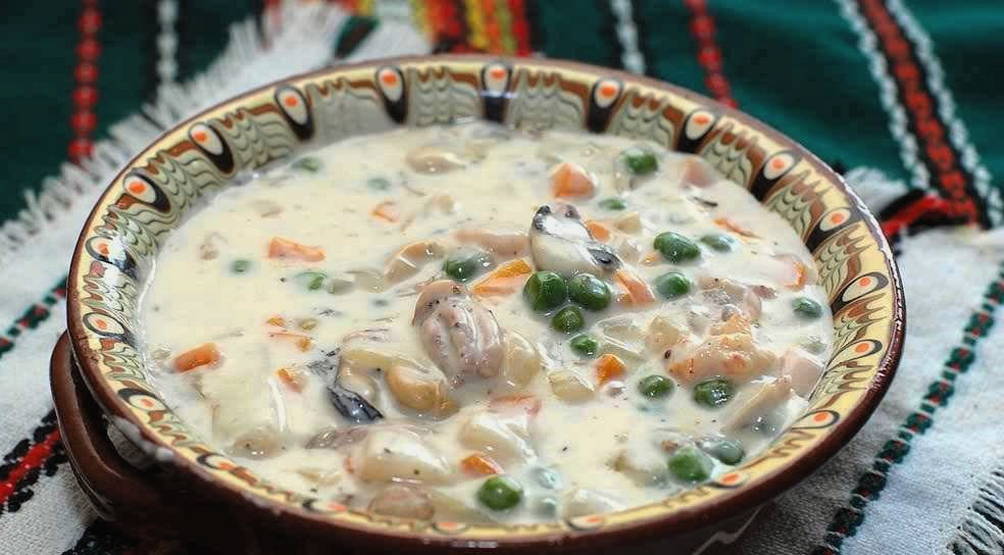 Суп с морепродуктами и сливками