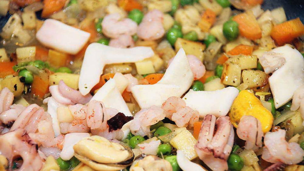 Суп с морепродуктами и сливками