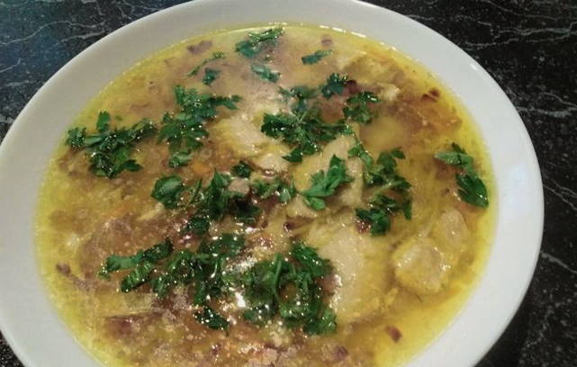 Куриный суп с вермишелью и картофелем с зажаркой