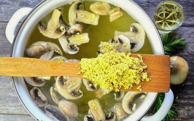 Грибной суп с пшеном и картошкой
