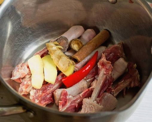 Суп с уткой и лапшой