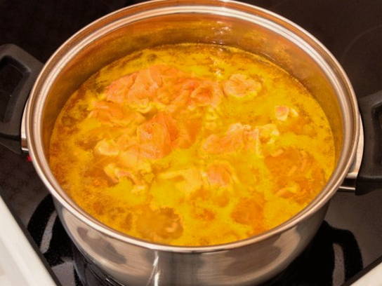Норвежский суп с семгой и сливками