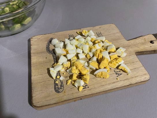 Салат «Дубок» с курицей, шампиньонами и сыром
