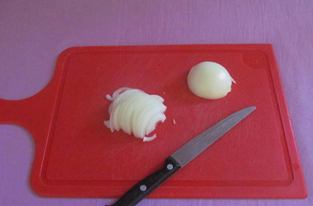 Салат «Дамский каприз» с курицей и грибами