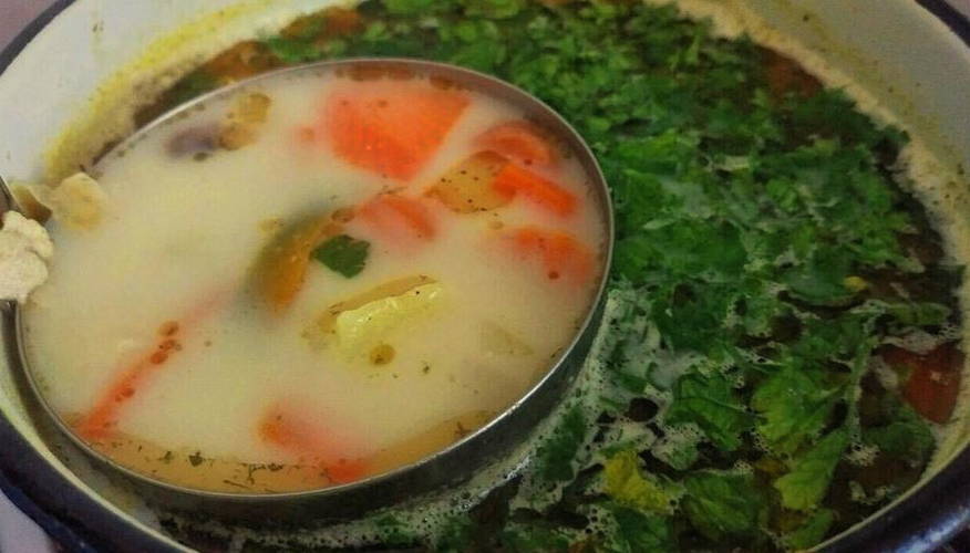 Суп с красной рыбой и сливочным сыром