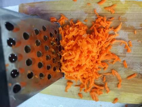 Суп с гречкой и тушенкой