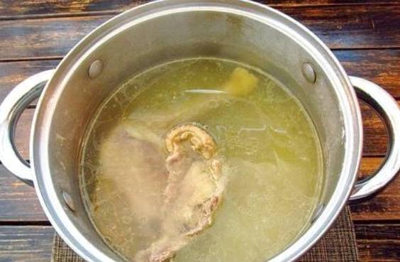 Суп с замороженными овощами и курицей