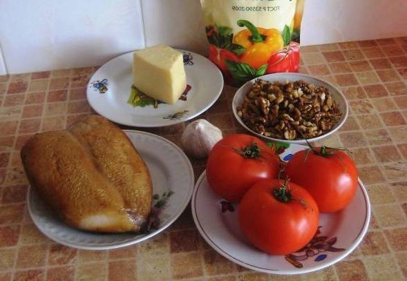 Салат «Восторг» с копченой курицей