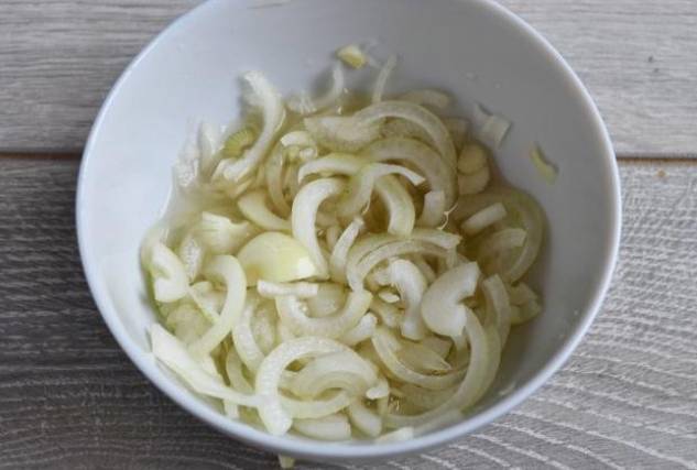 Салат «Веча» из огурцов с мясом