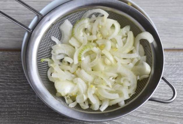 Салат «Веча» из огурцов с мясом