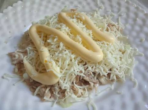Салат «Горка» с чипсами